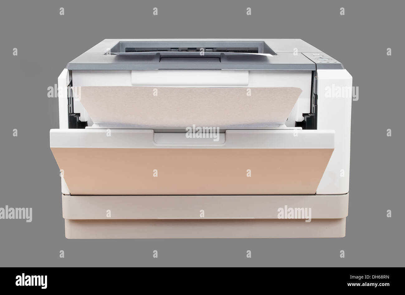 Stampante laser con carta su sfondo grigio Foto Stock