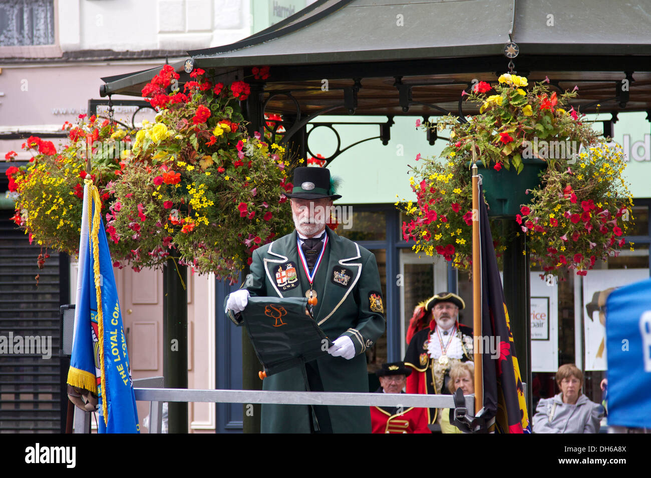 Fred Ferris Swindon Town Crier competono al 2011 Town Crier Concorrenza, Banbury Foto Stock