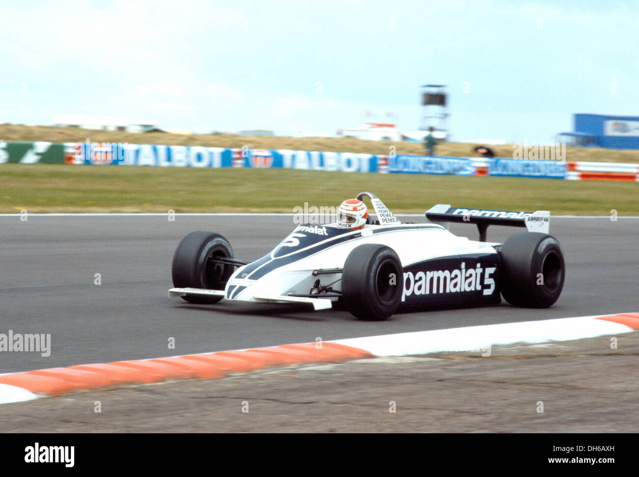 Nelson Piquet su Brabham Bt49 al GP di Gran Bretagna, Silverstone 1981. Foto Stock