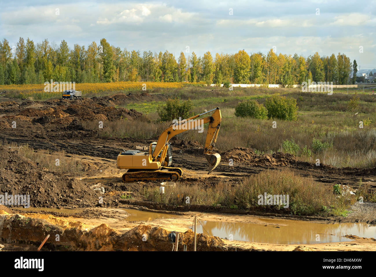 Costruzione, escavatore Macchina, macchinari, lavoro, digger, sporcizia, attrezzature di scavo, industria, road, sabbia, veicolo, cucchiaio rovescio, Foto Stock
