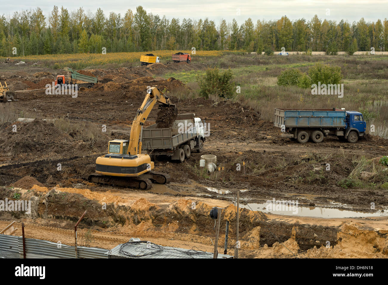 Costruzione, escavatore Macchina, macchinari, lavoro, digger, sporcizia, attrezzature di scavo, industria, road, sabbia, veicolo, cucchiaio rovescio, Foto Stock