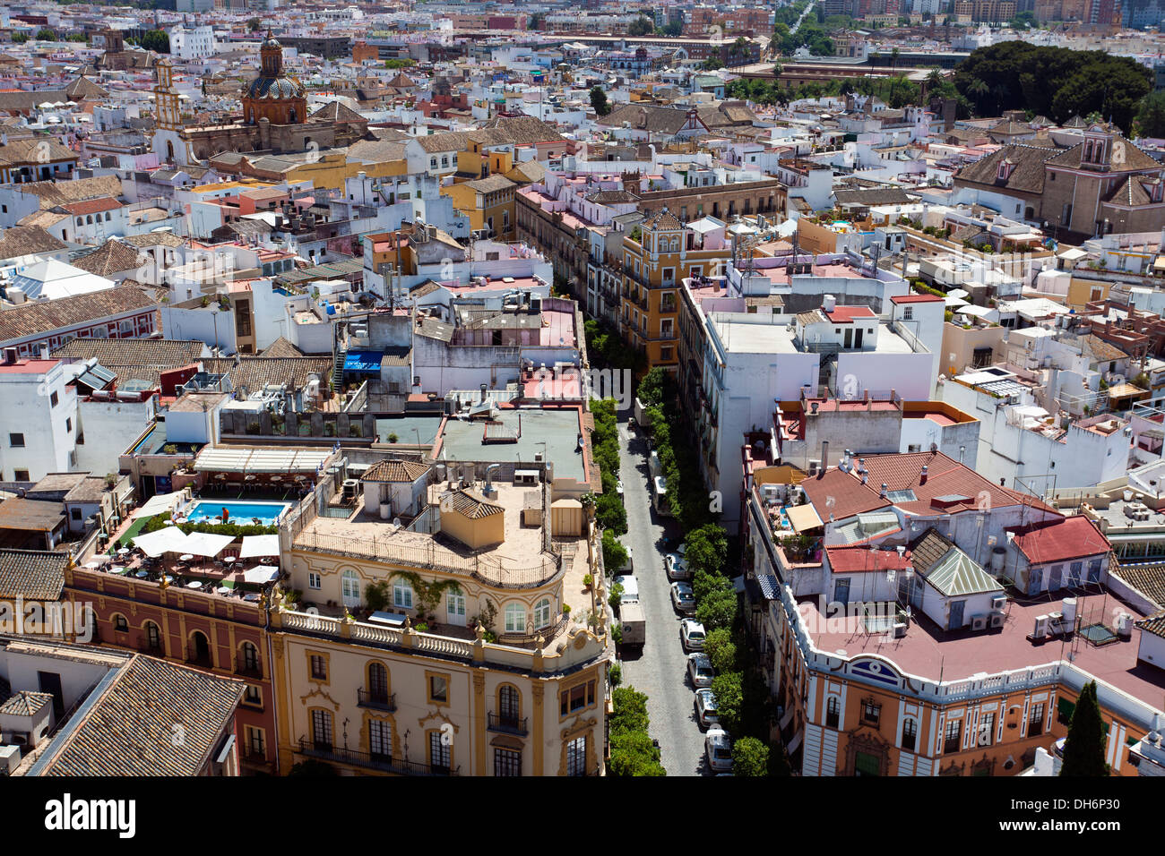 Barrio quartiere Santa Cruz di Siviglia come visto dalla torre Giralda Foto Stock