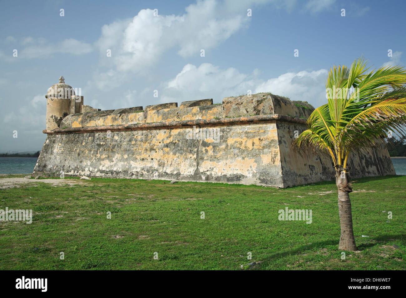 El Canuelo Fort (ca. 1670 s), parte del Sito Storico Nazionale di San Juan, Isla de Cabras, Puerto Rico Foto Stock