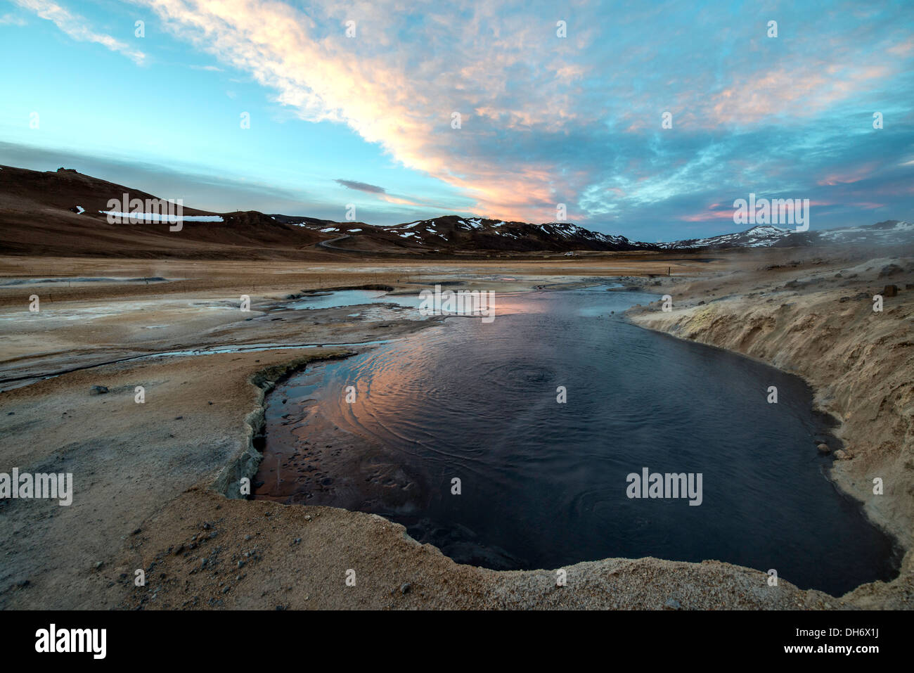 Mudpots o fango piscina a nord Islanda Foto Stock