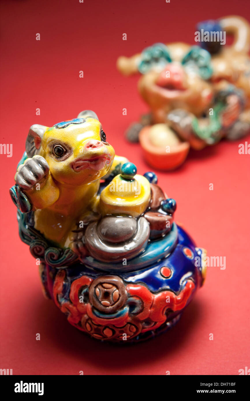 Argilla tradizionale cinese di segno zodiacale, Ratto Foto Stock
