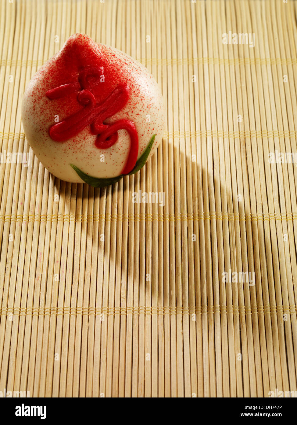 Cinese tradizionale regalo di compleanno longevità peach Foto Stock