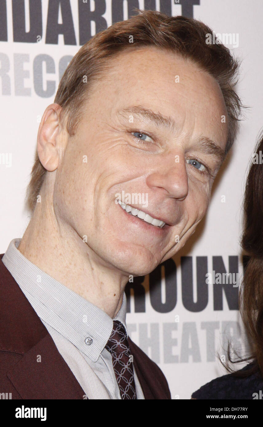 Ben Daniels Photocall per Broadway giocare "Non abito da sposa per la cena" tenutasi presso la American Airlines Theatre dotato di: Ben Daniels Foto Stock