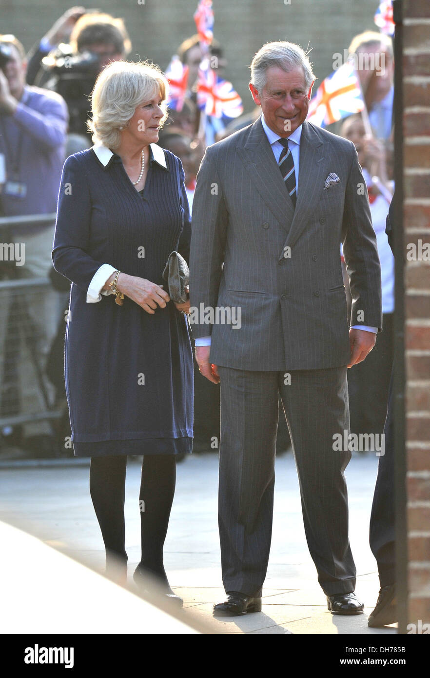 Il principe Carlo Camilla Duchessa di Cornovaglia Catherine Duchessa di Cambridge aka Kate Middleton Principe Carlo Principe di Galles Foto Stock