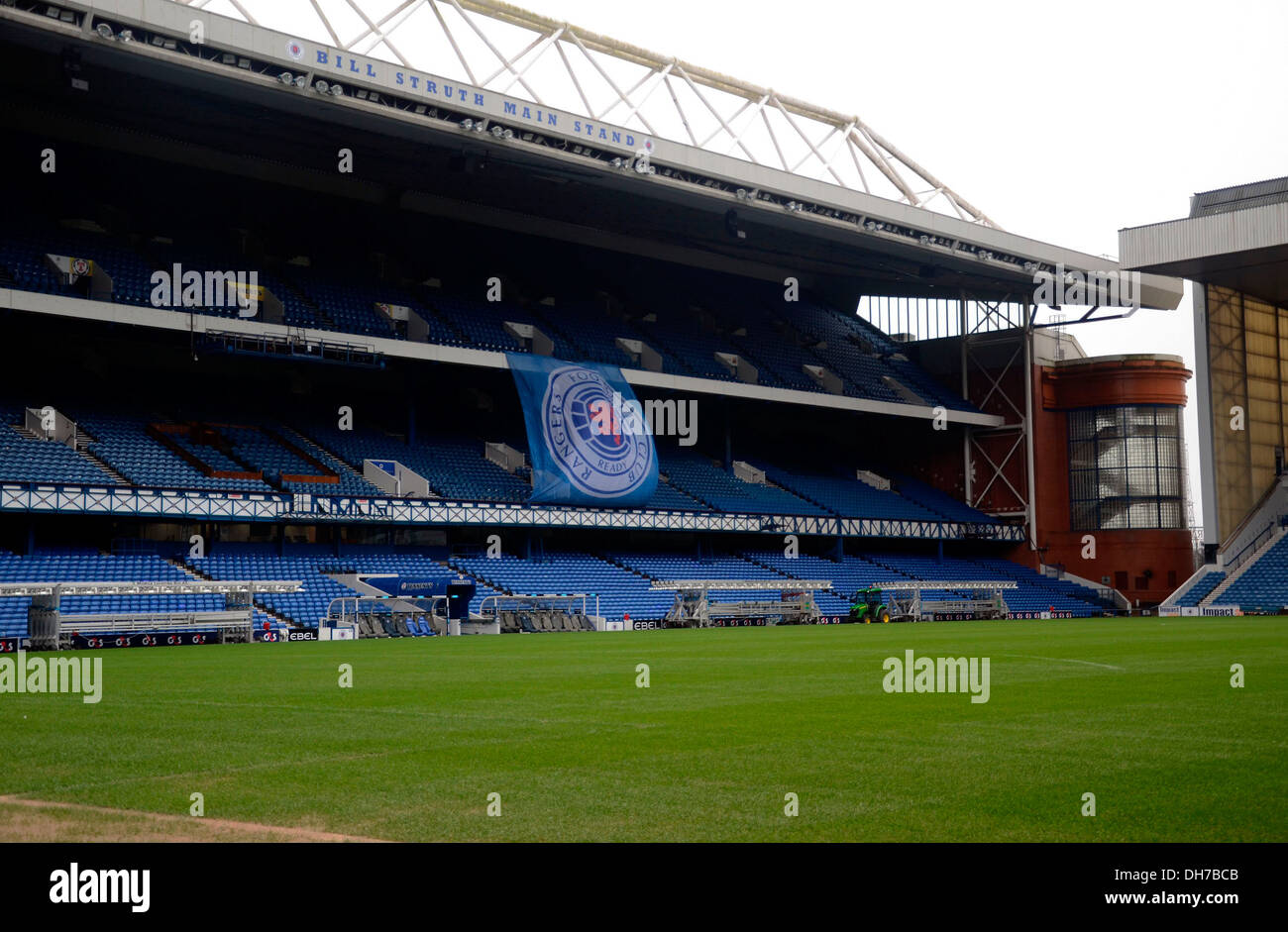 Cabina di regia e Bandiera Rangers Rangers Football Club - Ibrox Stadium Glasgow Scozia - 16.03.12 Foto Stock