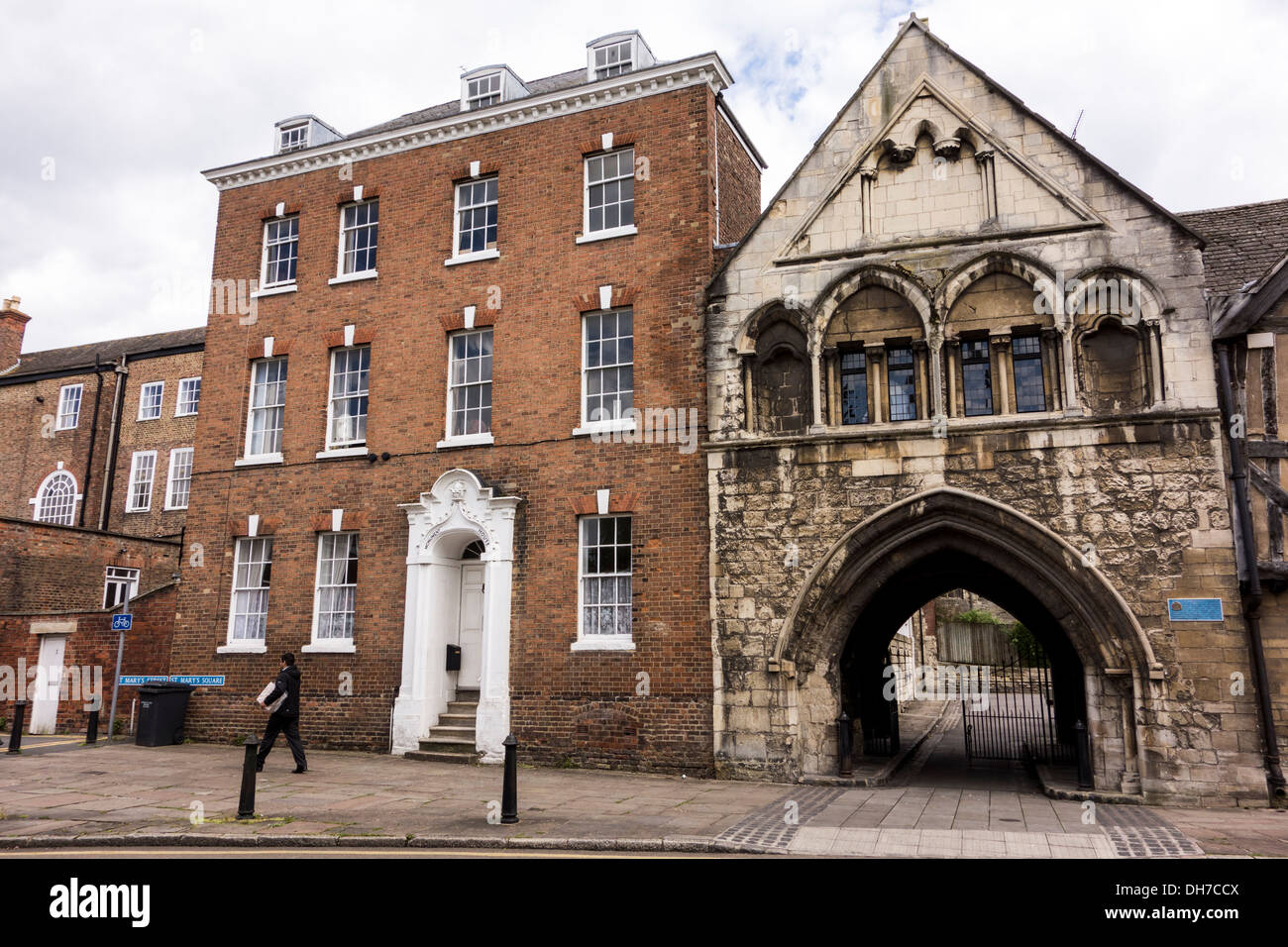 Xiii secolo St Mary's Gate in Glouceter, , Gloucestershire, Regno Unito Foto Stock
