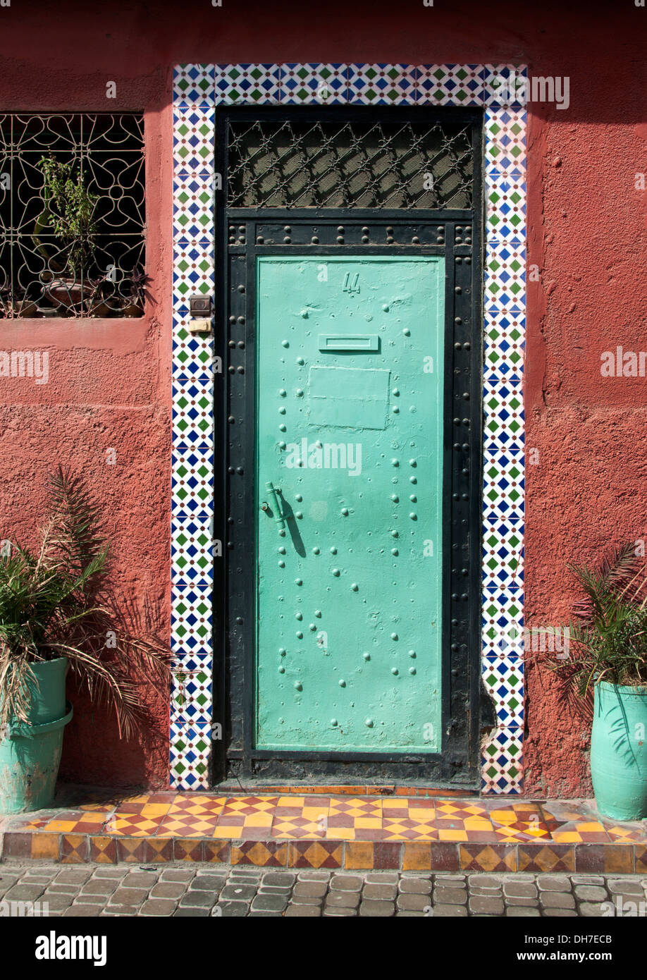 Marrakech marocco medina vecchia città porta bloccare il portellone Foto Stock