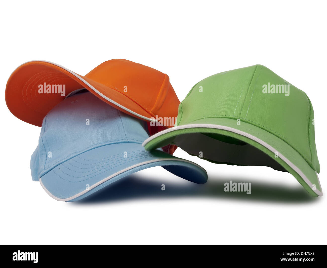 Tre i cappelli da baseball isolati su sfondo bianco Foto Stock