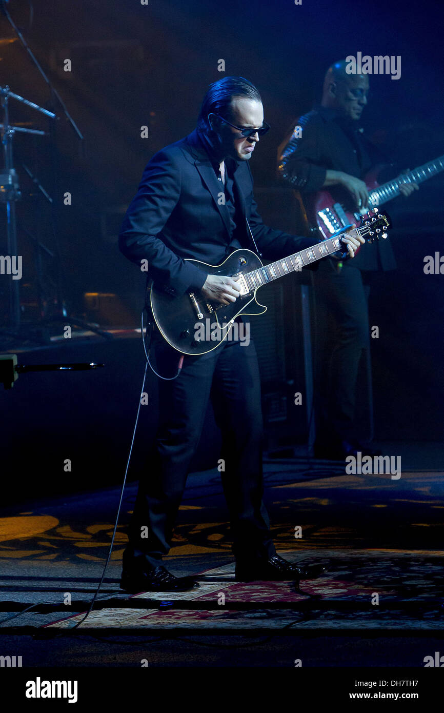 Cantante e Chitarrista Joe Bonamassa effettuando in corrispondenza di Svenska Mässan Göteborg Svezia - 20.03.12 Foto Stock