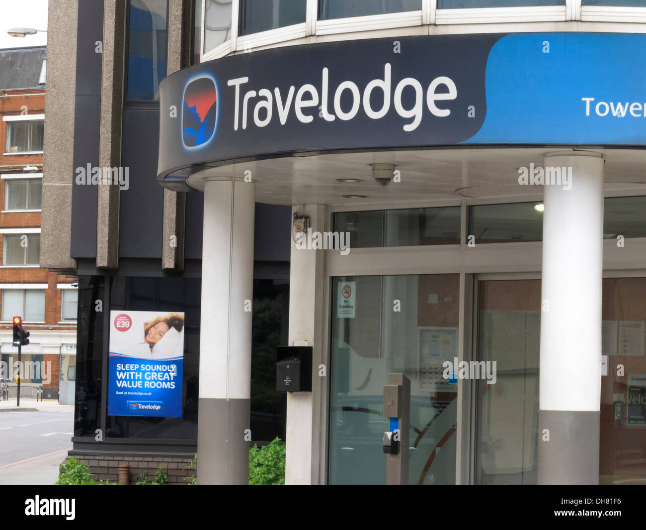 Travelodge Torre di Porta di Londra Inghilterra Foto Stock