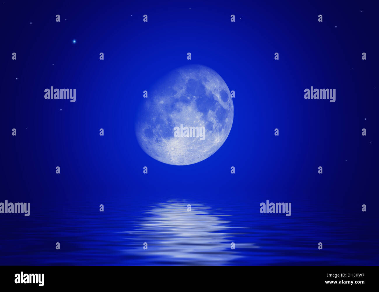 La luna si riflette in un'acqua fluttuante Foto Stock