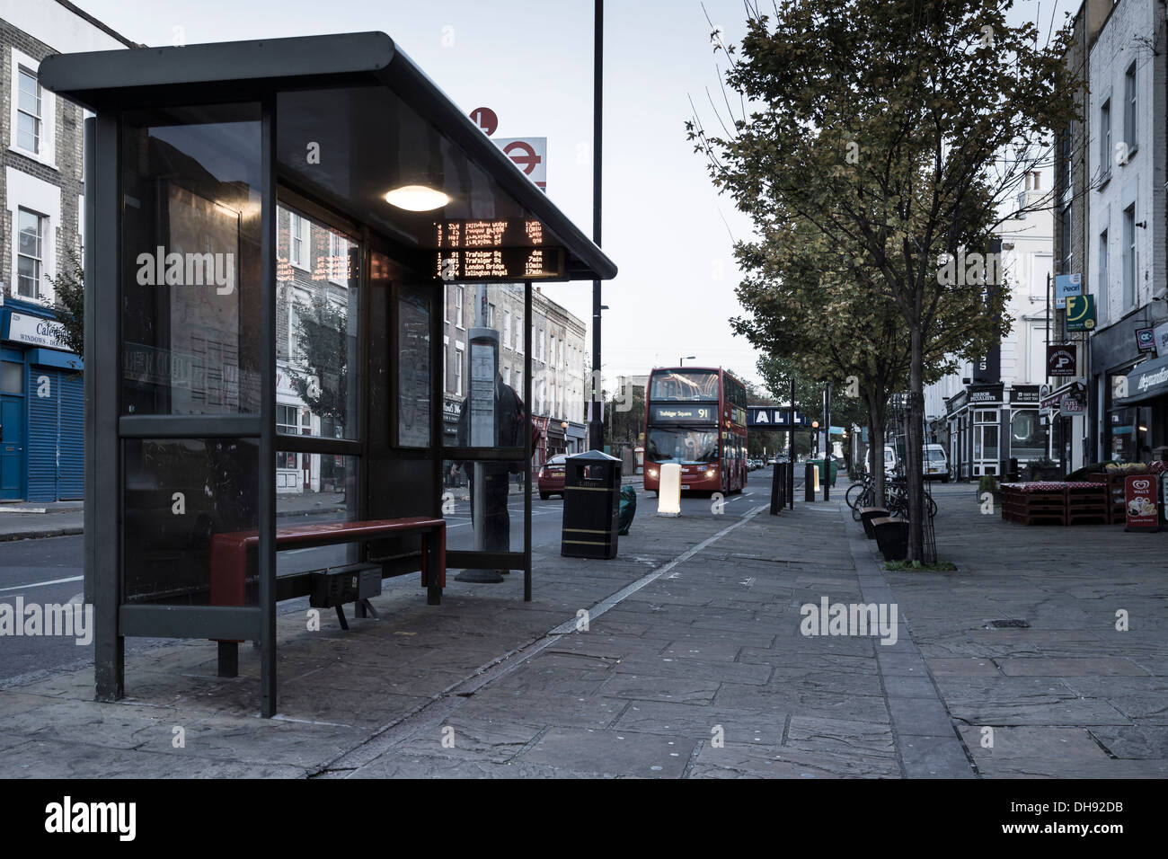 Il bus Shelter - Caledonian Road Foto Stock