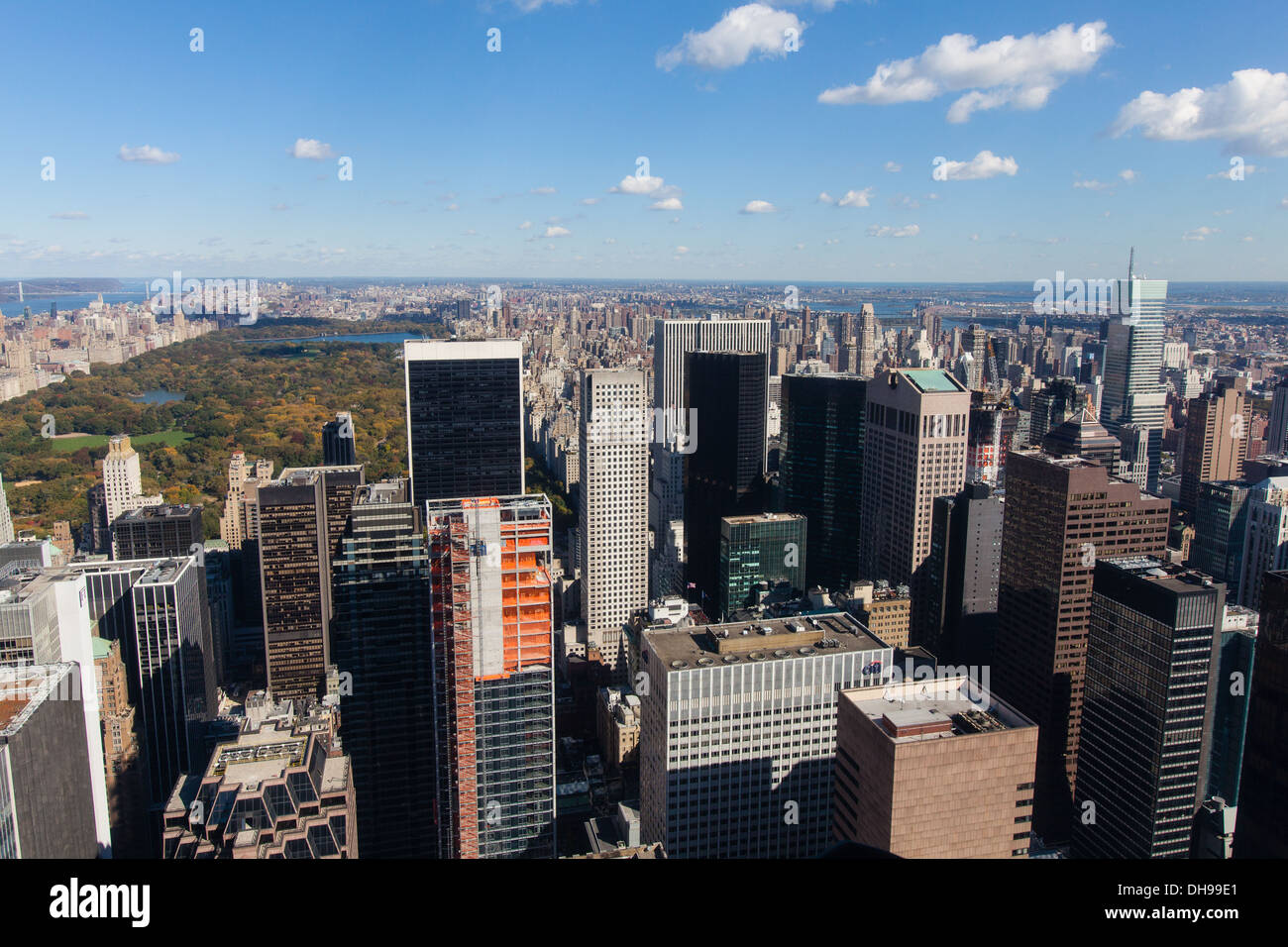 La vista dalla cima della Roccia guardando sopra Central Park, Rockefeller Center Observation Deck, New York New York, Stati Uniti d'America, U.S.A. Foto Stock