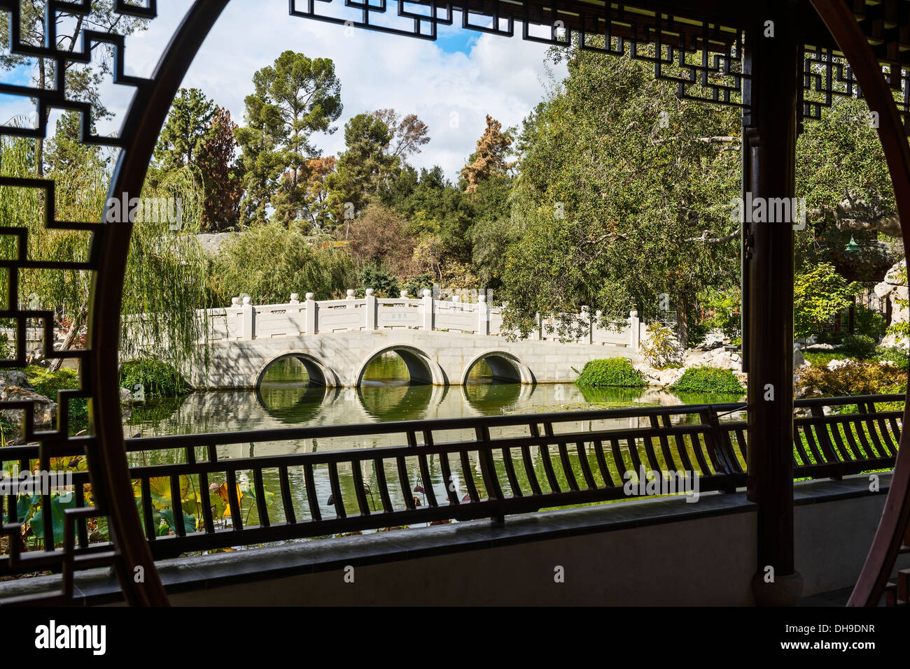 Bellissimo giardino Cinese presso la Biblioteca di Huntington. Foto Stock