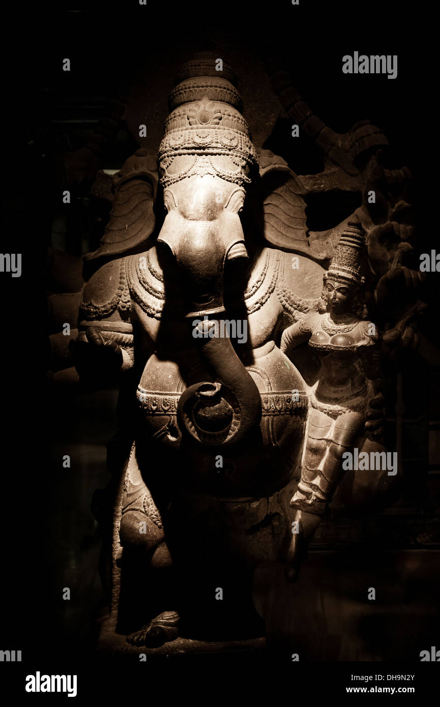 Statua del dio indiano Ganesha al tempio indù. India del sud, Tamil Nadu Madurai Foto Stock