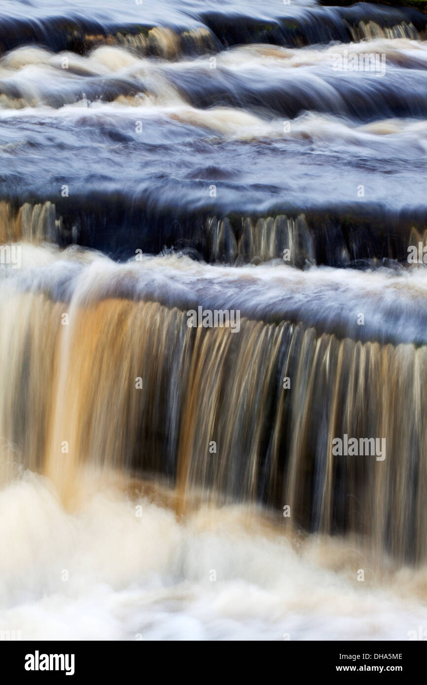 Cascata a Hull in pentola Beck Horton in Ribblesdale Yorkshire Dales Inghilterra Foto Stock