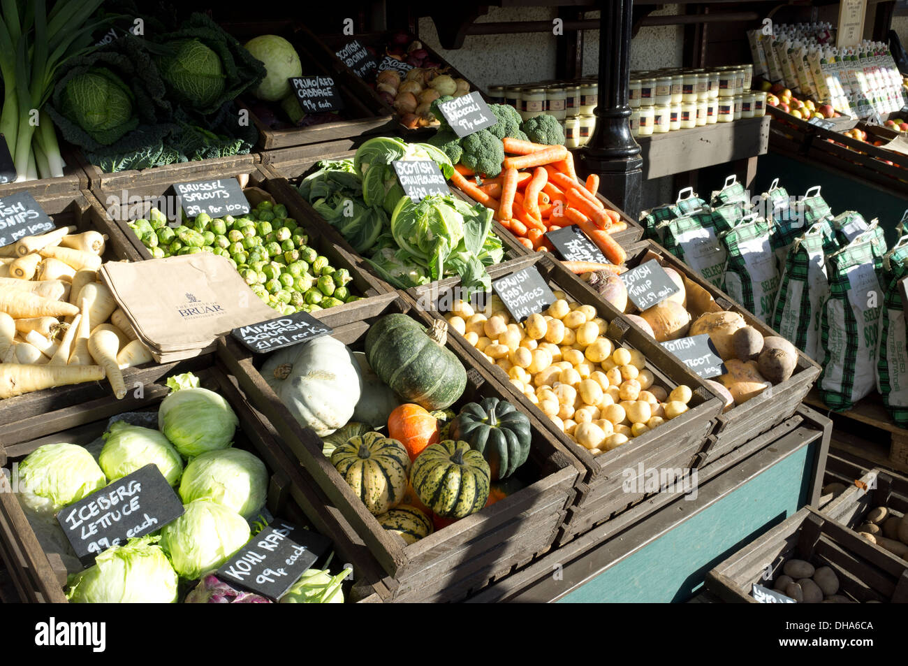 Fresche e vegetali in stallo a casa di Bruar Perthshire Scozia UK Foto Stock