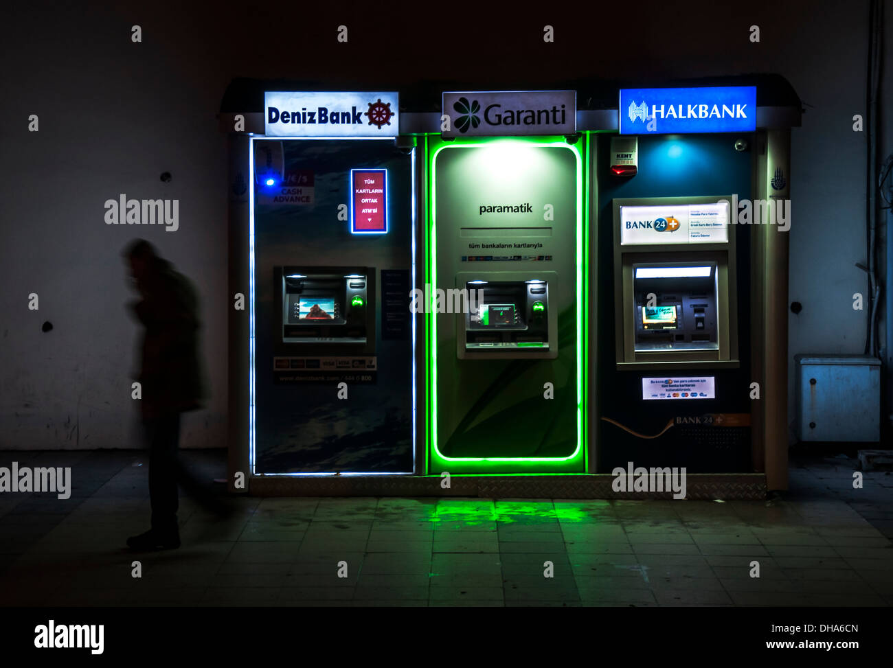 ATM su una strada di Istanbul, Turchia Foto Stock