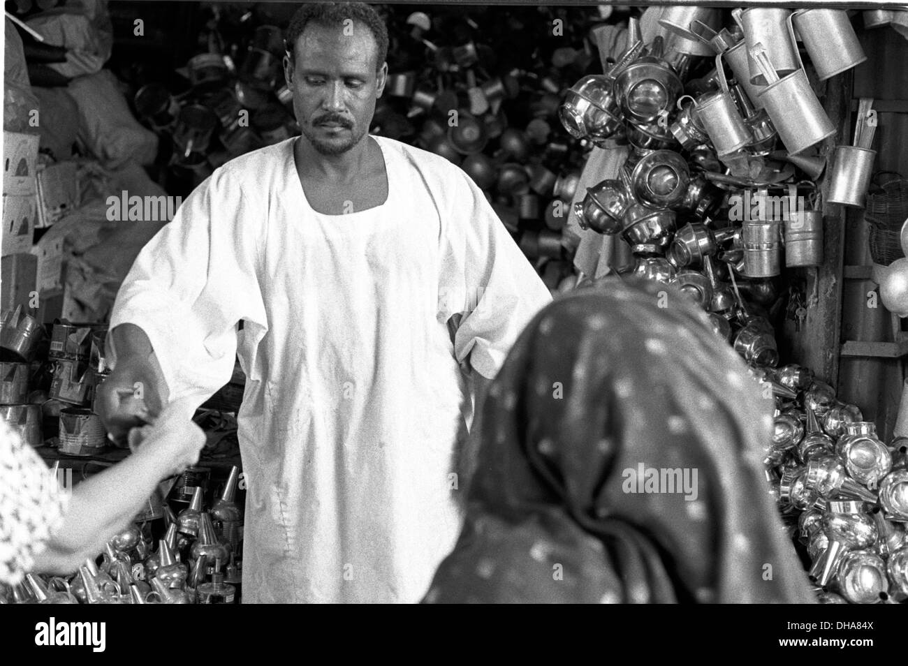 Ipjr09440112. Umderman è la città vecchia attraverso il Nilo da Khartoum, nel centro è il luogo di mercato o souk è una riunione Foto Stock