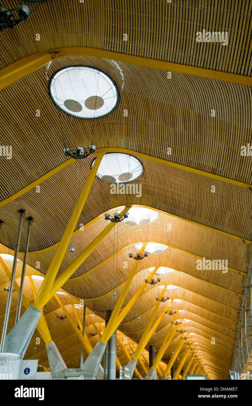 Nuovo terminal T4. L' aeroporto di Barajas, Madrid. Spagna Foto Stock