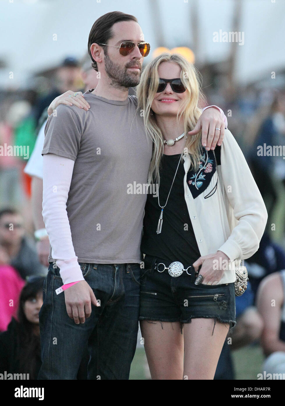 Kate Bosworth e il ragazzo Michael celebrità polacche a 2012 Coachella Valley Music e Arts Festival - settimana 1 giorno 2 indio Foto Stock
