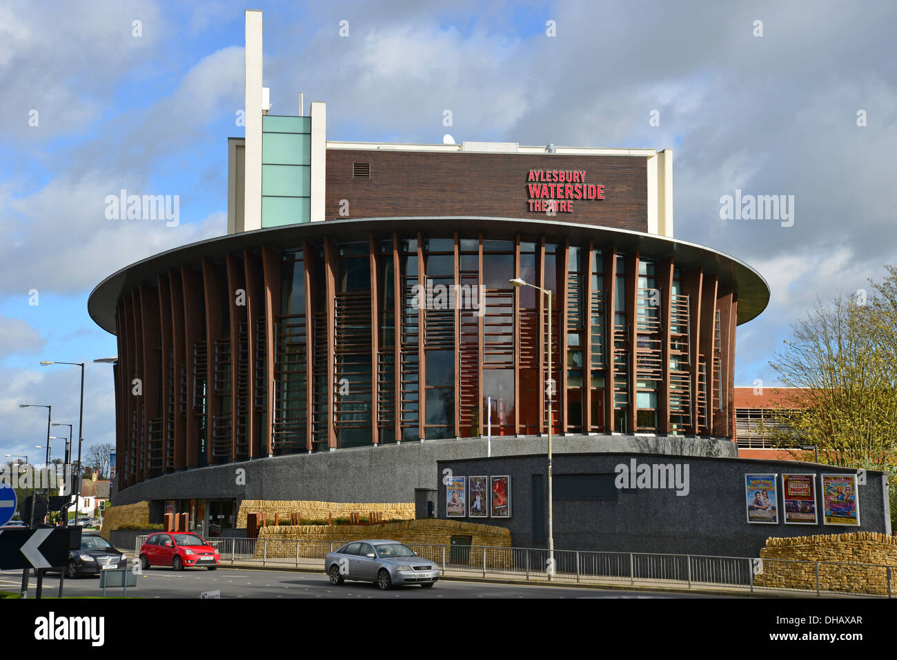 Aylesbury Waterside Theatre, Exchange Street, Aylesbury, Buckinghamshire, Inghilterra, Regno Unito Foto Stock