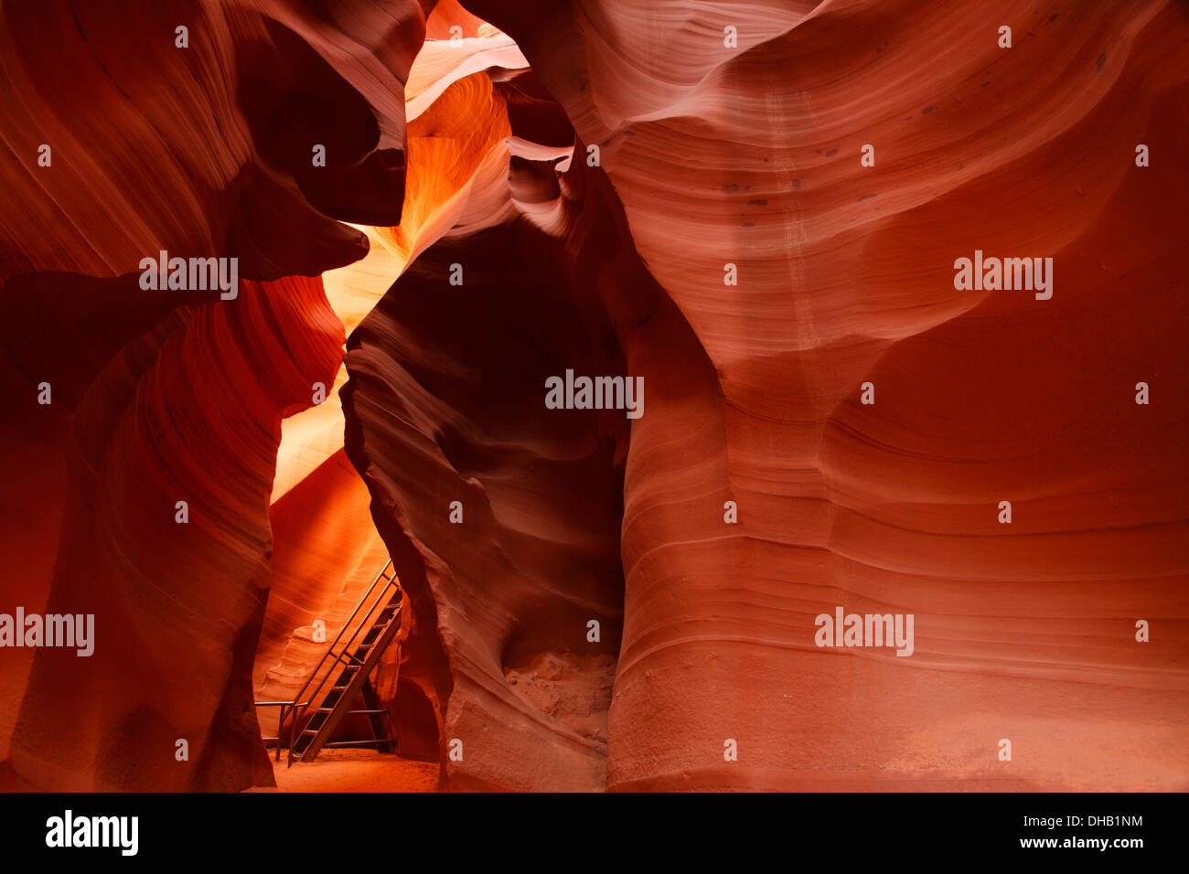 Abbassare Antelope Canyon Slot sulla terra Navajo, Pagina, Arizona. Foto Stock