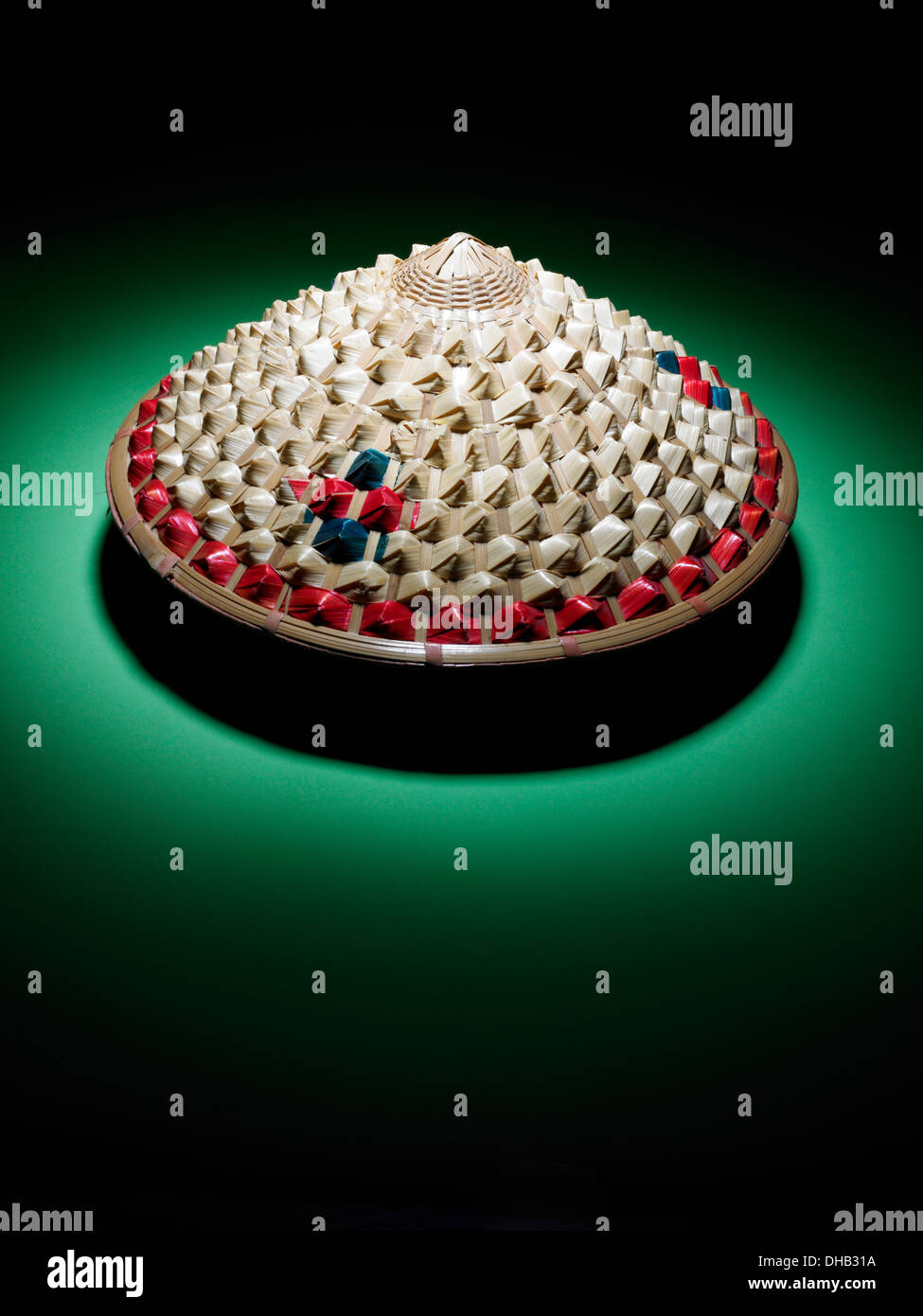 Cappello di pioggia di bambù Foto Stock