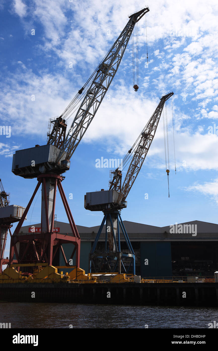 BAE Systems sul fiume Clyde di Govan Foto Stock