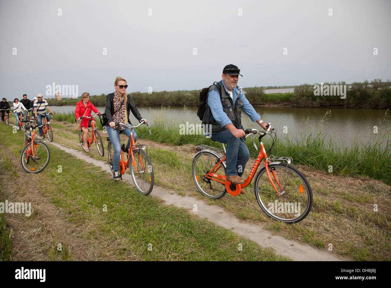 Gita in bicicletta, le valli di Comacchio, provincia di Ferrara, delta del  po, emilia romagna, Italia, Europa Foto stock - Alamy