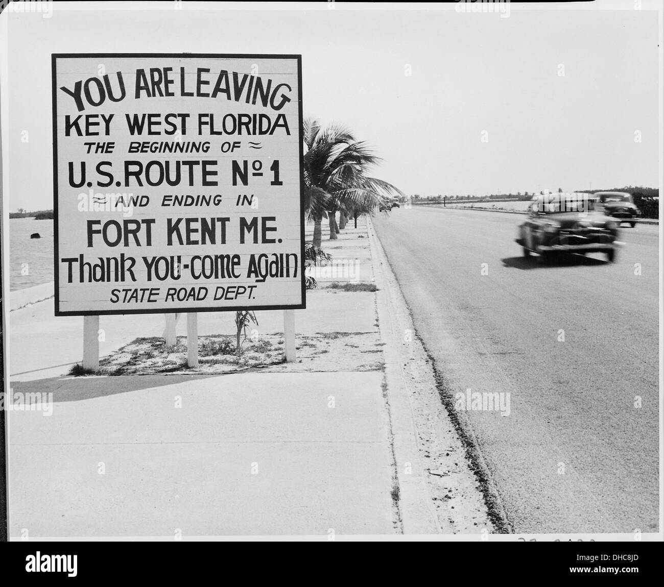 Fotografia di un cartello stradale lungo la statale a Key West, Florida, annunciando l inizio della U.S. Percorso 1 a Fort... 200542 Foto Stock