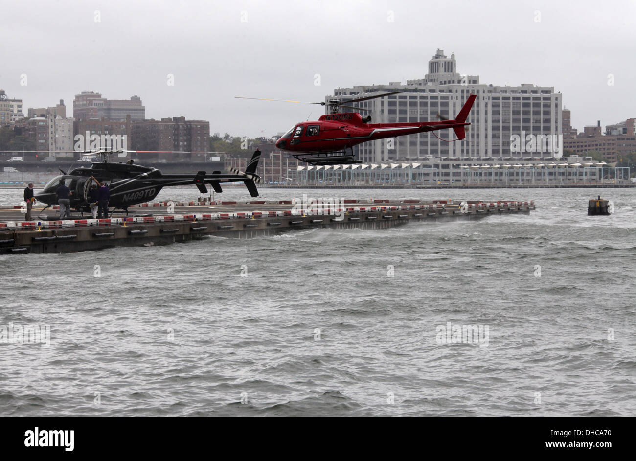 La nebbia Meteo al Molo 6 eliporto nella città di New York Foto Stock