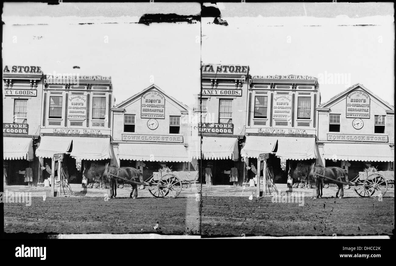 Cartelli che rappresentano la Mormon Cooperative Institution nella contea di Salt Lake, Utah, segnano lo sviluppo storico delle cooperative mormoni. Foto Stock