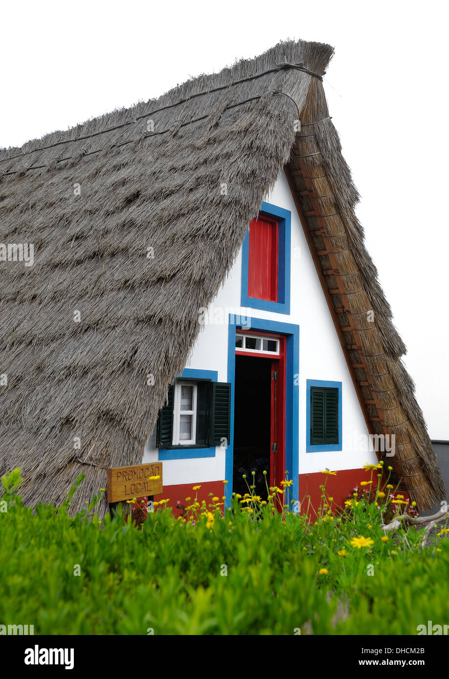 Madeira Portogallo.tradizionale Palheiro un telaio casa del villaggio di Santana. Foto Stock