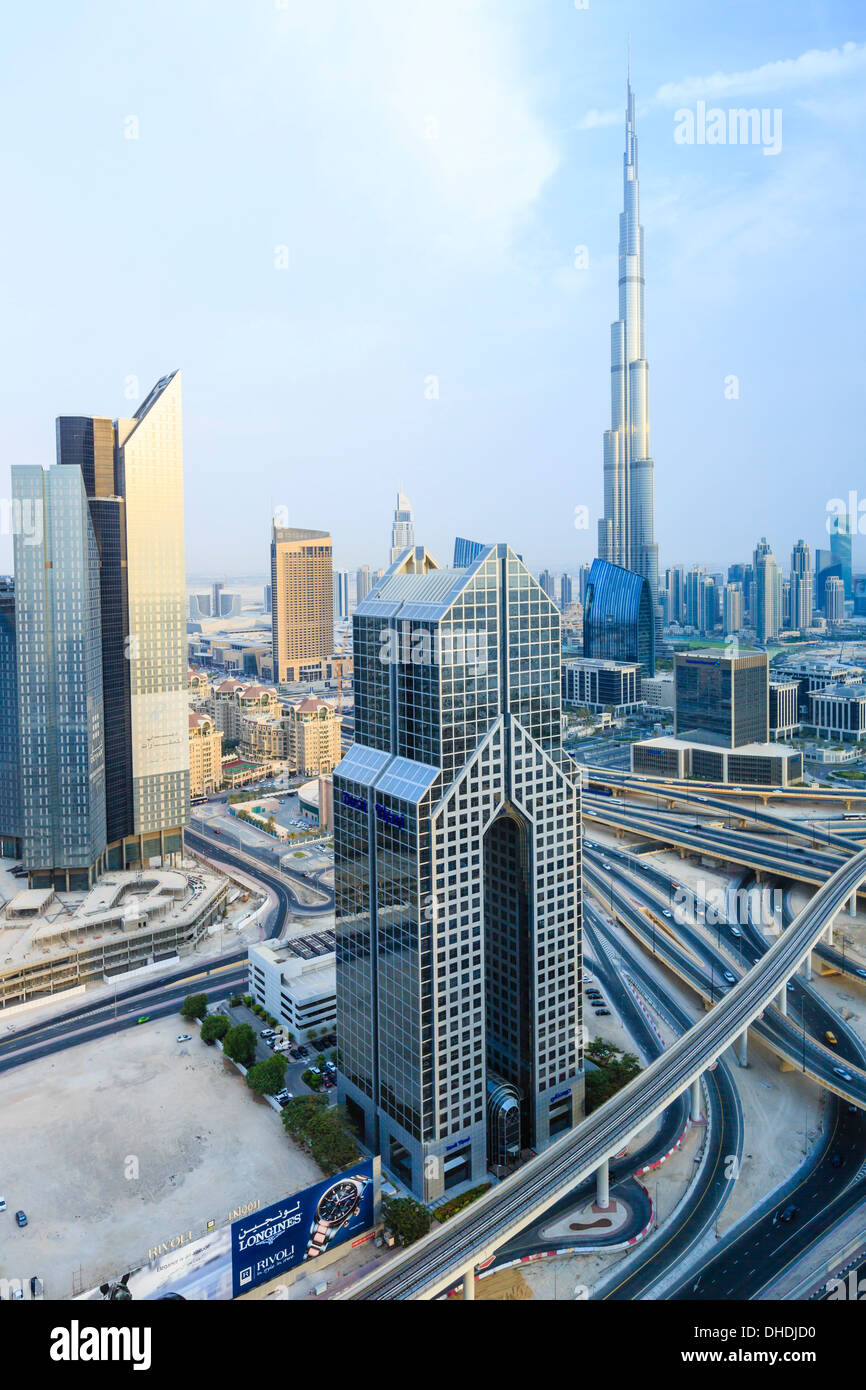 Paesaggio urbano di Dubai, Dubai, Emirati Arabi Uniti, Medio Oriente Foto Stock