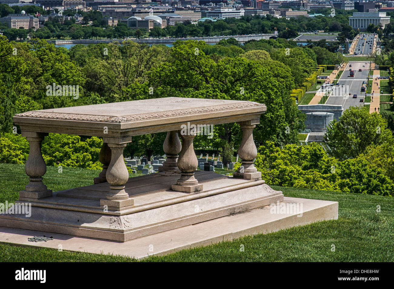 Tomba di Pierre Charles L'Enfant che prevedeva Washinton, D.C. presso il Cimitero Nazionale di Arlington Foto Stock