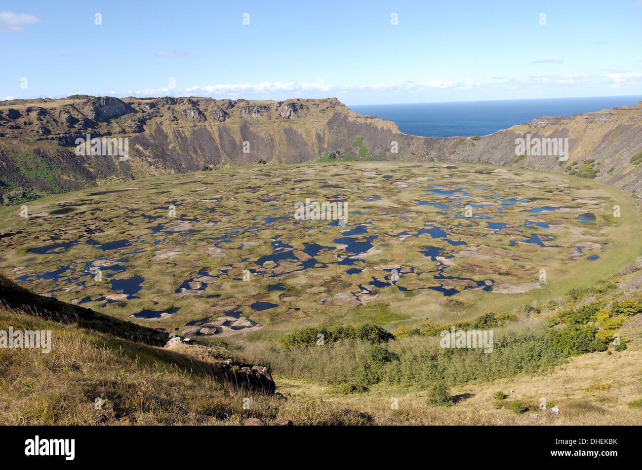 Lago del cratere, Orongo, Isola di Pasqua, Cile Foto Stock