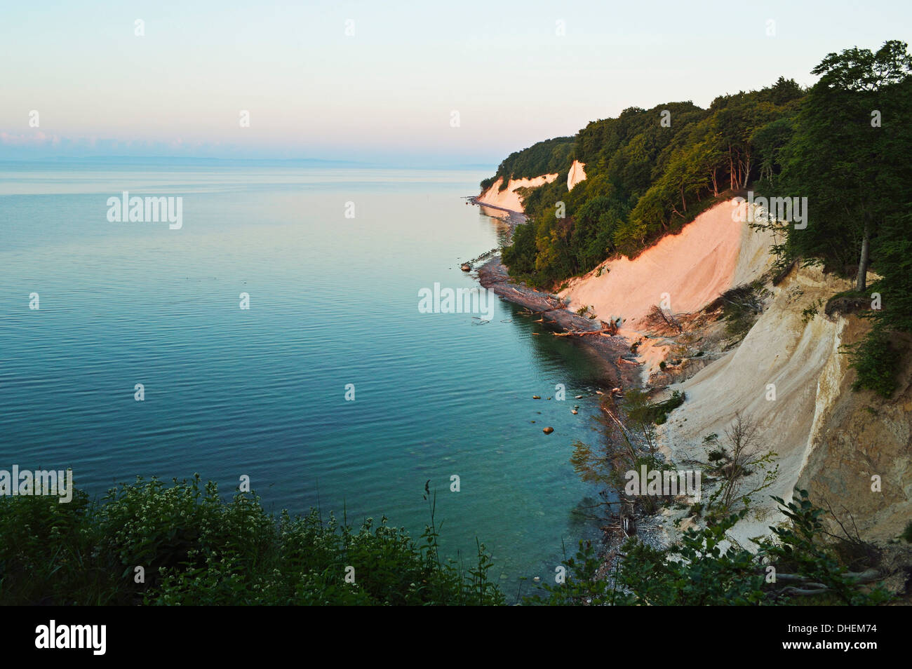 Sunrise a Chalk cliffs, Jasmund National Park, Ruegen Isola, Meclenburgo-Pomerania Occidentale, Germania, Europa Foto Stock