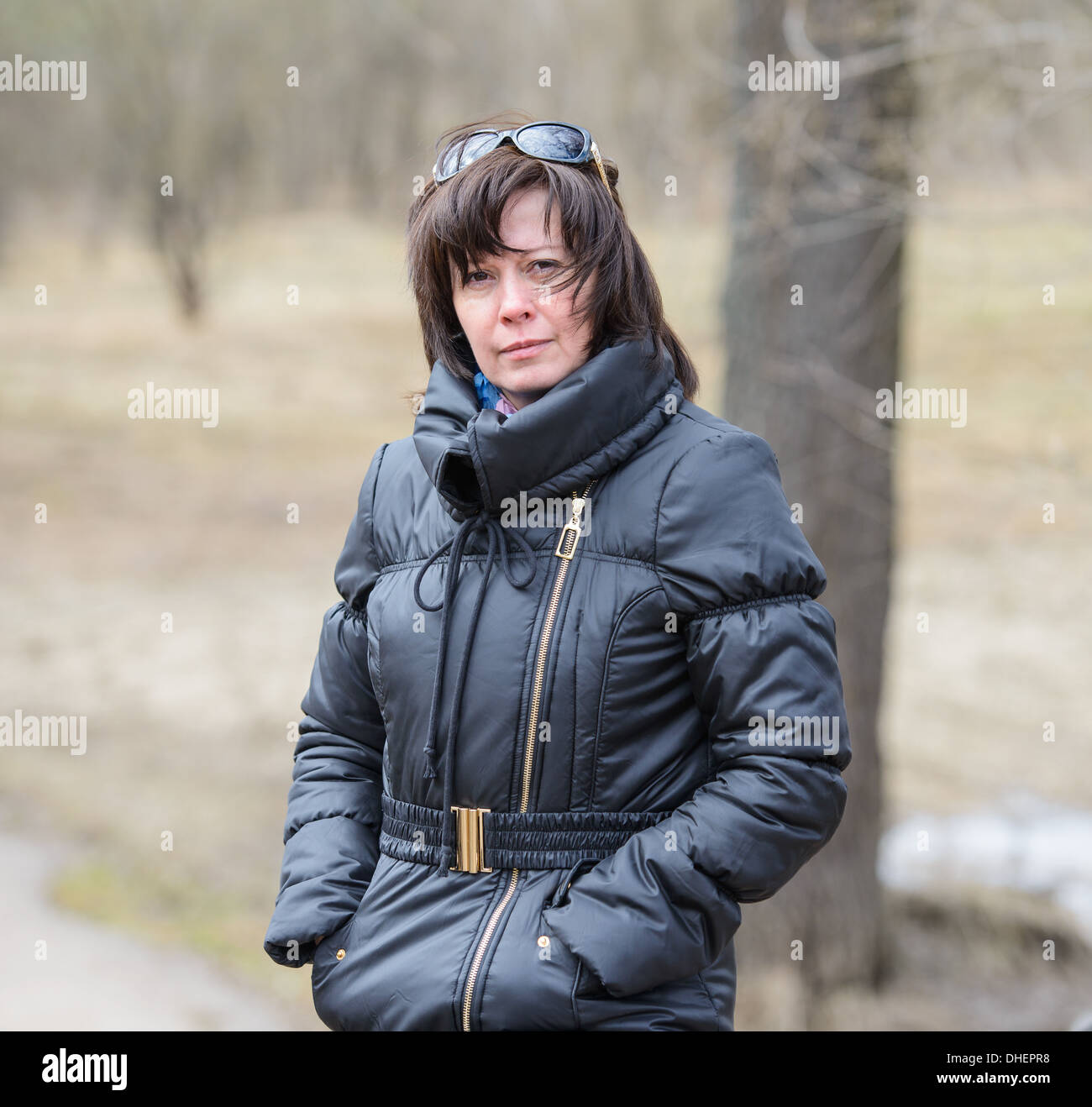 Brunette donna di mezza età Foto Stock
