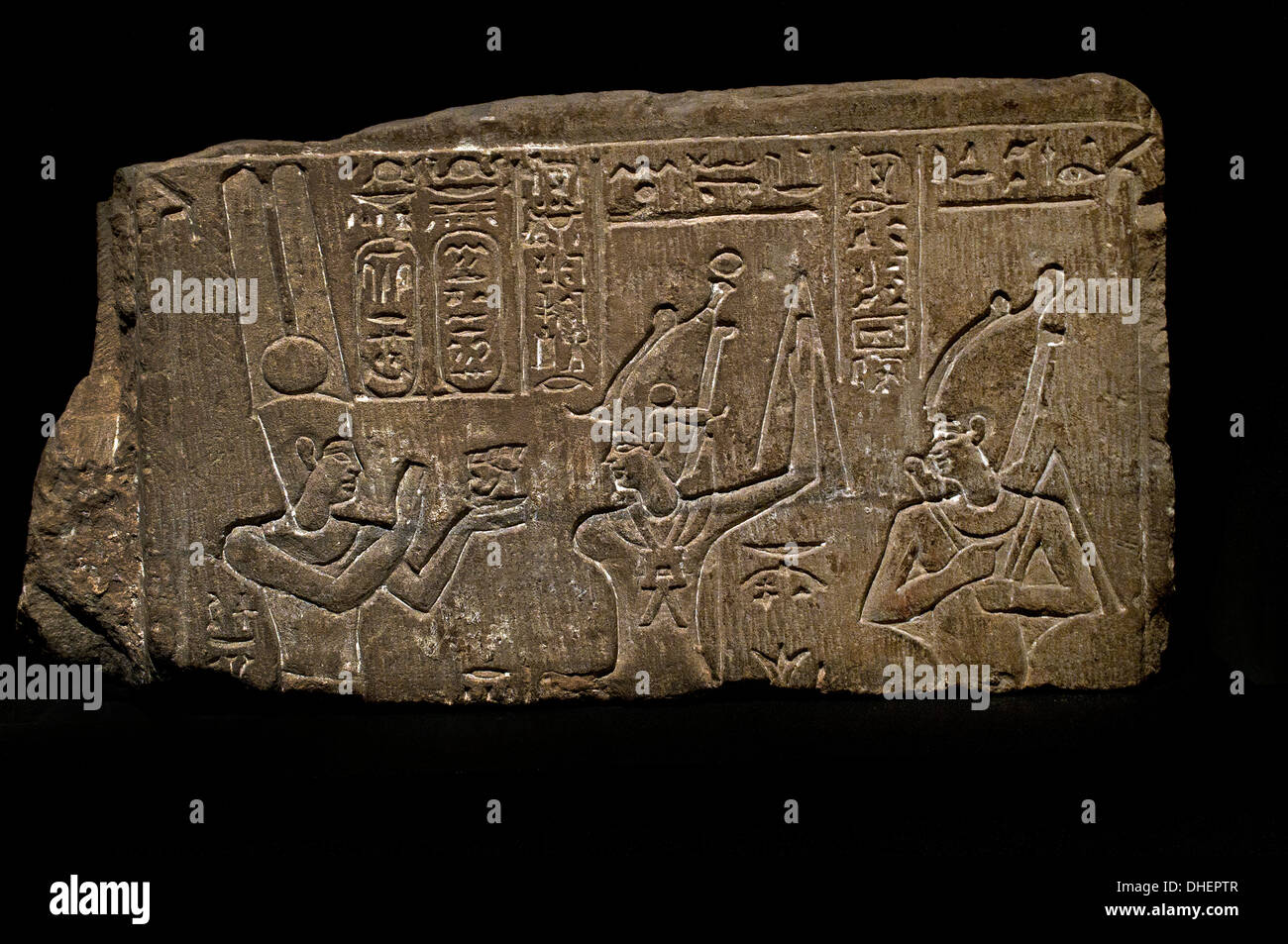 Claude offrendo balsamarium ( plurale balsamaria ) un Incenso incenso Shou Neferhotep 41 Annuncio egiziano Egitto Foto Stock
