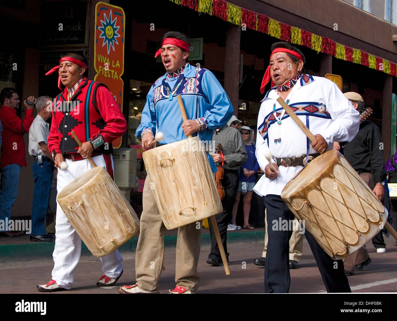 Indian batteristi, Fiesta de Santa Fe, New Mexico USA Foto Stock