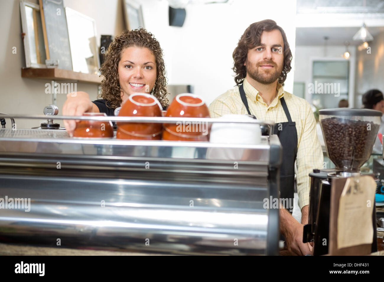 Ritratto di due baristi Foto Stock