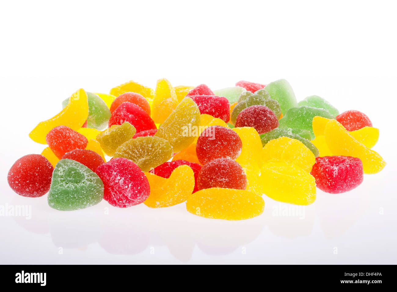 Deliziosa marmellata colorato su sfondo bianco Foto Stock