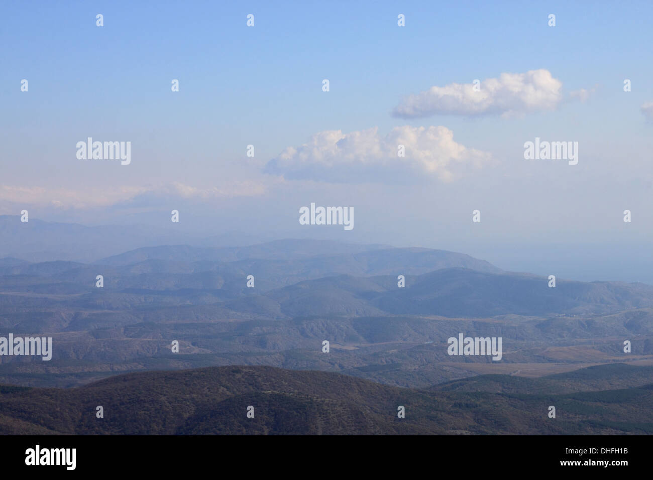 Vista aerea sulle montagne della Crimea Foto Stock