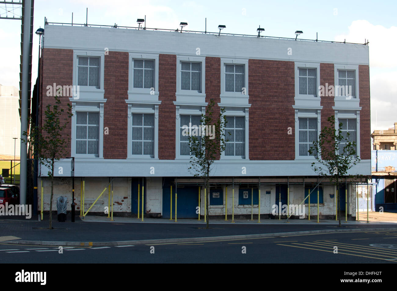 Temporanea edificio mock anteriore, Bartolomeo fila, la Eastside, Birmingham, Regno Unito Foto Stock