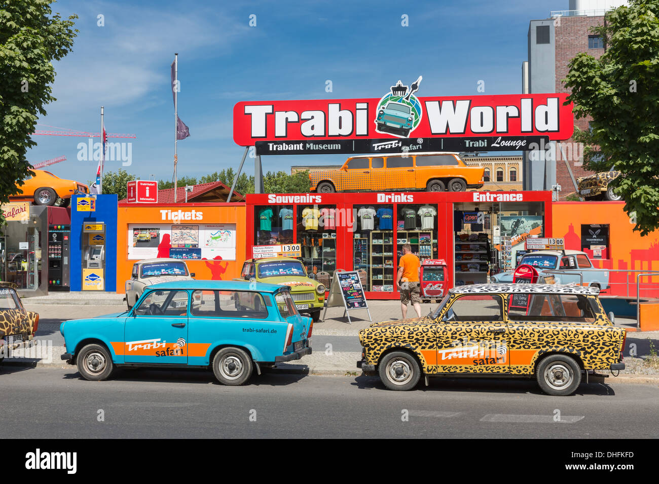 Berlino, Germania - 24 Luglio: Trabant museum e anche noleggiare un auto per una Trabant safari nel centro di Berlino Foto Stock